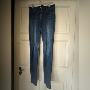 7 For All Mankind Skinny Jeans Size 27 – Medium Wash